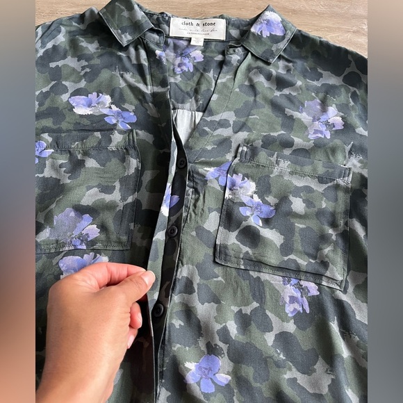 Anthropologie CLOTH & STONE Nina Shirt Button Camo Floral Green Purple SZ XS - Picture 5 of 8